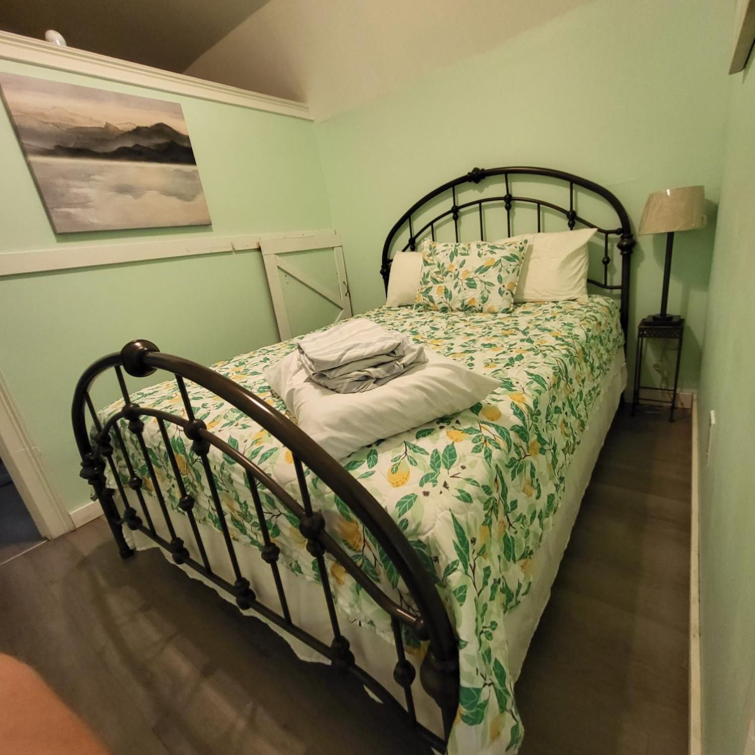 Fern Gully Cabin Конуей Екстериор снимка